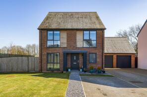 10, Kingfisher Close, Exeter EX5 5DH