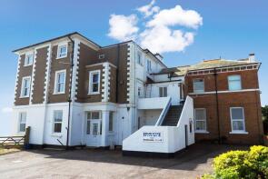 Flat 2, Highclyffe Court, Highcliffe Close, Seaton EX12 2QA