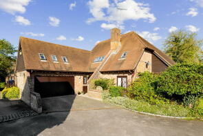 2, Badgers Bridge, Folkestone CT18 8NR