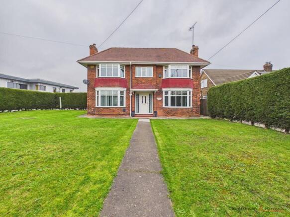3 Bedroom House - detached for Sale
