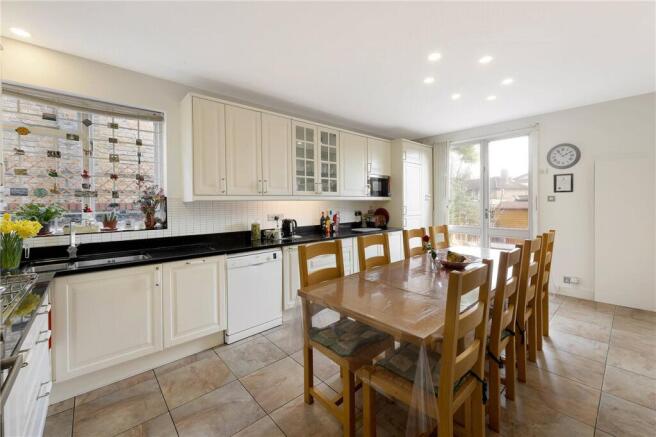 Kitchen/Dining