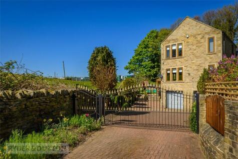 Chapel Close, Holywell Green, Halifax, West Yorkshire, HX4