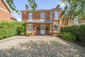 5, Lickfolds Road, Rowledge, Farnham GU10 4AF