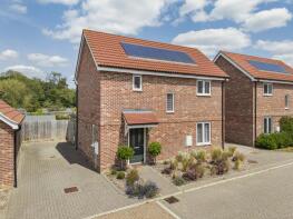 10, Webb Close, Cambridge CB23 7EW