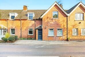 2, Duckyls Cottages, Selsfield Road, East Grinstead RH19 4QU