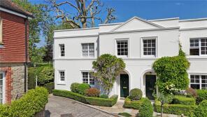 1, Boderton Mews, Burton Park Road, Petworth GU28 0LS