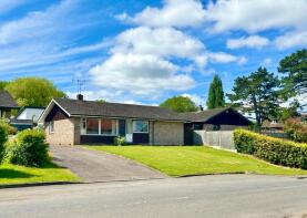 Hillcrest, Leamington Hastings Road, Birdingbury CV23 8EF
