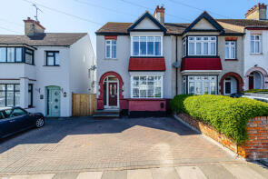 101, Elmsleigh Drive, Leigh-on-sea SS9 3DS