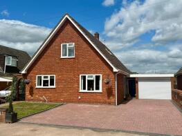 8, Nursery Drive, Moreton-on-lugg HR4 8DJ