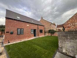 37b, High Street, West Cowick DN14 9EB
