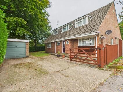 Holybrook Crescent, Southcote, Reading, RG30