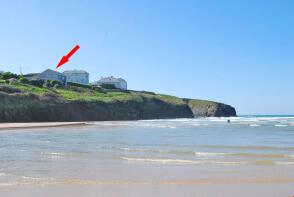 Roscarrock, Road From B3276 To Caerwen, Porthcothan, Padstow PL28 8LR