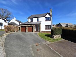 8, The Oaks, Tavistock PL19 9QR