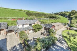 Broomhill Farm, Road From Shirwell Cross To Plaistow Mills, Barnstaple EX31 4EX
