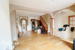 12, Garth Place, Caerphilly CF83 3DL