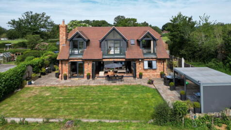 Roodlands Lane, Four Elms, Edenbridge, TN8 6PG
