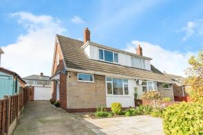21, Smithson Avenue, Castleford WF10 3HN