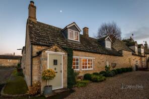 11a The Old Forge, Well Cross, Oakham LE15 8HG