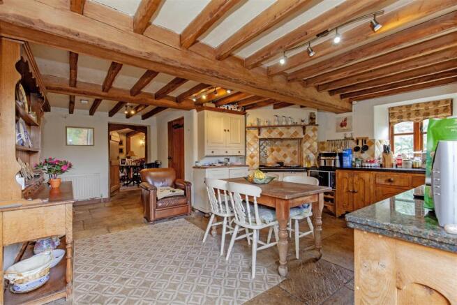 Kitchen/Breakfast Room