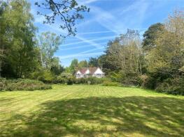 Brackenrigg, Hangersley Hill, Ringwood BH24 3JN
