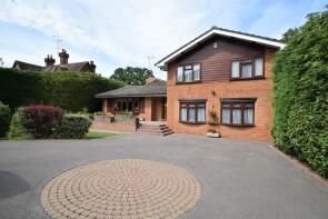 Morgans Deep, Reading Road, Eversley, Hook RG27 0NB