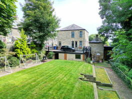 76, Manchester Road, Thurlstone, Sheffield S36 9QT