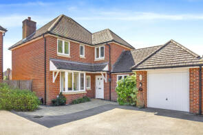 4, Cecil Gardens, Sarisbury Green, Southampton SO31 7NQ