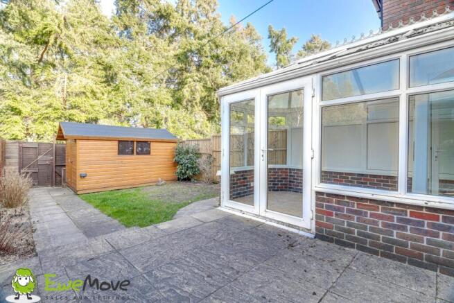 Garden by Ben Brind EweMove Sales Lettings