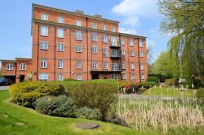 3, Burghfield Mill, Dewe Lane, Burghfield, Reading RG30 3ST