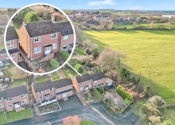 32 St Nicholas Estate, Baddesley Ensor