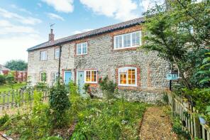 19 Middle Cottage, Main Road, Cromer NR27 0LS