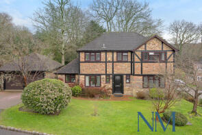 10, Bethune Close, Maidenbower, Crawley RH10 7WB