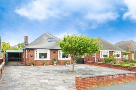 Lowton Road, Lytham St. Annes, FY8