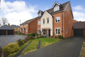15, Moore Drive, Wellesley, Aldershot GU11 4AZ