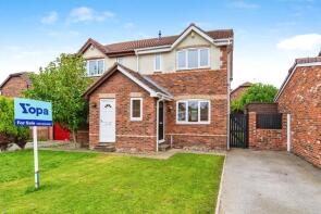 5, Lincroft Drive, Parkgate, Rotherham S62 6BD