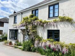 Chuckle Cottage, Main Street, Totnes TQ9 7BG