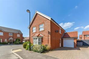 22, Hornbeam Walk, Chichester PO20 8FN