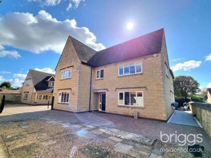 The Hawthornes, Market Deeping, PE6