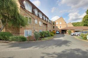 51, Homewillow Close, London N21 2HJ