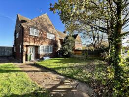 5, Coronation Avenue, Doncaster DN10 6DN