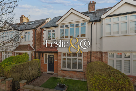 Erlesmere Gardens, Ealing, London, W13