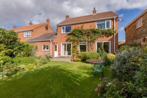 2 Berrydale, Meadow Lane, Bedale DL8 2TU