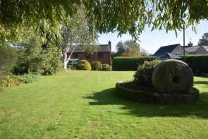 1, The Willows, C1294 From A449 To Upper Walton, Ledbury HR8 2NG
