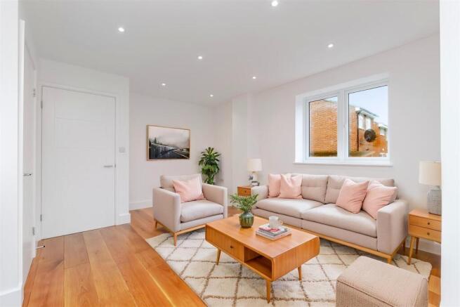 73HardwickePlace-16 - Living Room - Standard - 5.j
