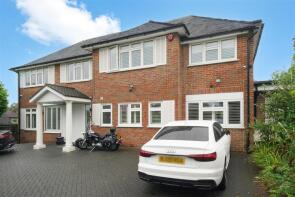 4, Sackville Close, Harrow HA2 0NJ