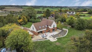 Hill View House, St Margarets, Great Gaddesden, Hemel Hempstead HP1 3BZ