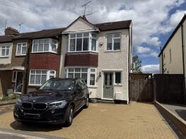 52, Laurel Avenue, Potters Bar EN6 2AB