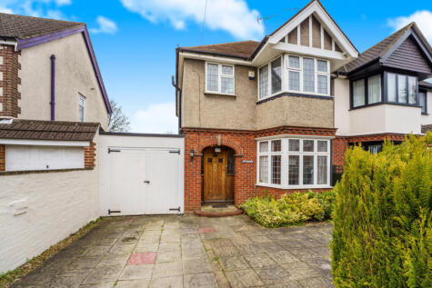 Wychwood Avenue, Luton