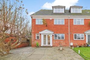 64, High Street, Bridge CT4 5LA