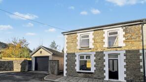32, Volunteer Street, Pentre CF41 7LA